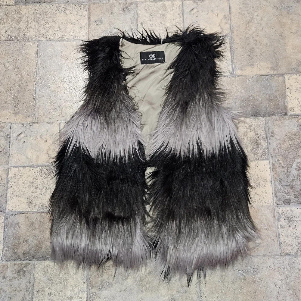 Tart Collections Faux Fur Ombre Vest Size Medium
